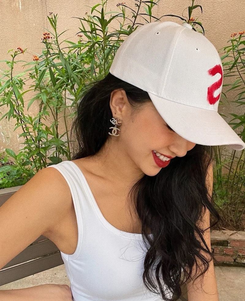 Ch**el earrings